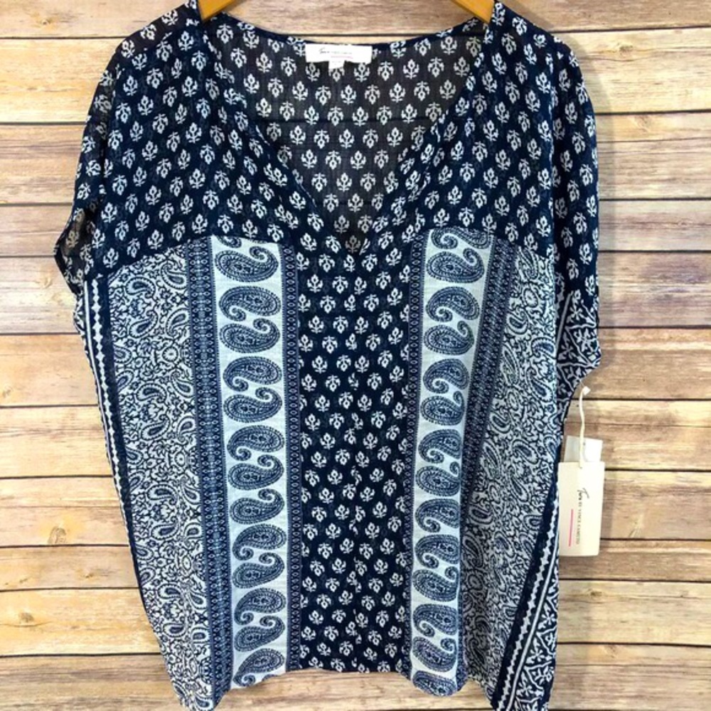 Two by Vince Camuto Top